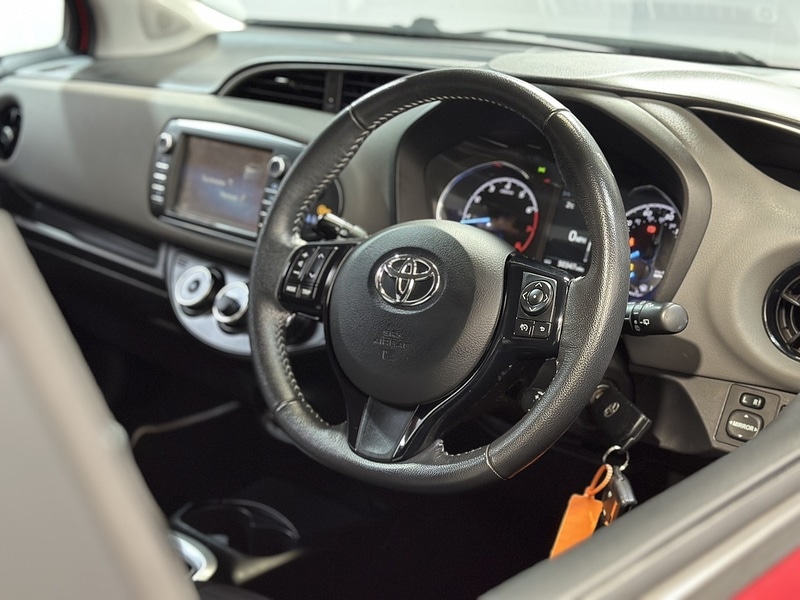 Used Toyota Yaris 2017 for sale - 76819362: Photo 29