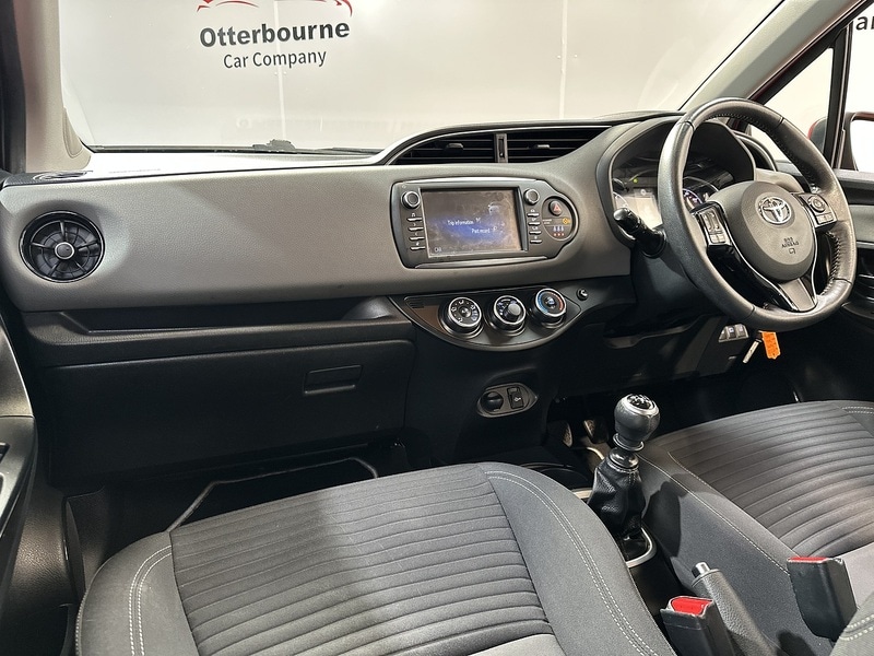 Used Toyota Yaris 2017 for sale - 76819362: Photo 3