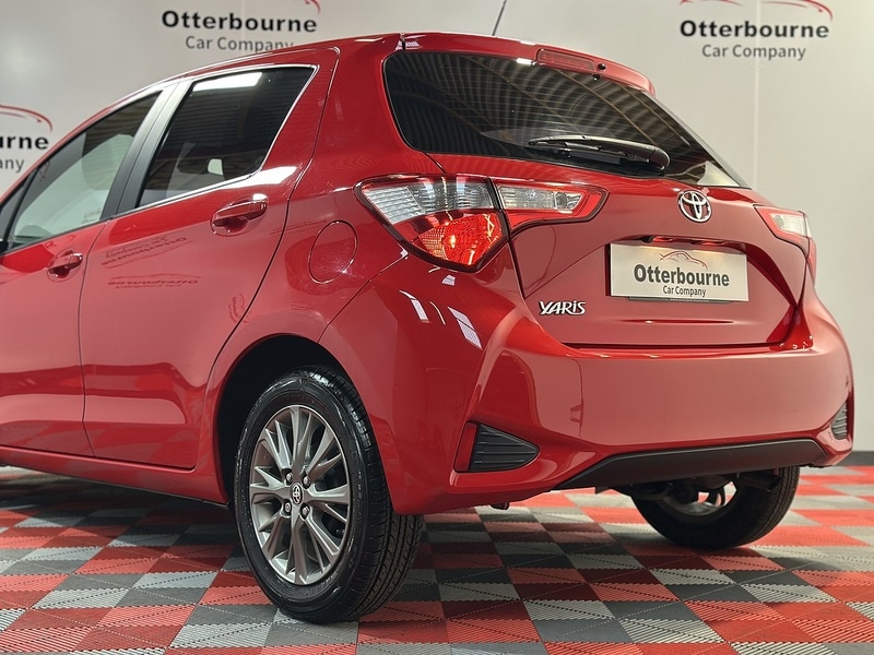 Used Toyota Yaris 2017 for sale - 76819362: Photo 37