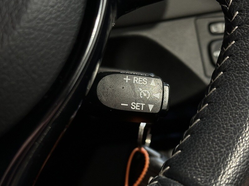 Used Toyota Yaris 2017 for sale - 76819362: Photo 42