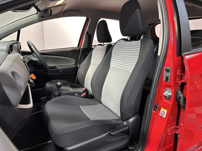 Used Toyota Yaris 2017 for sale - 76819362: Photo 9