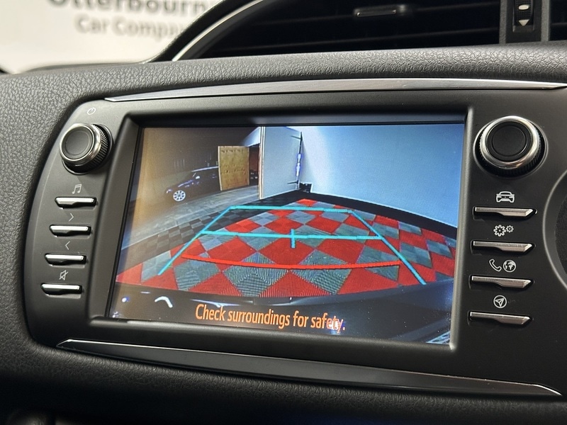 Used Toyota Yaris 2020 for sale - 76819345: Photo 29