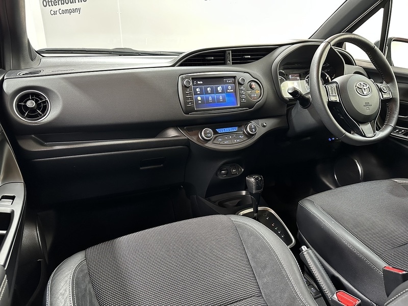 Used Toyota Yaris 2020 for sale - 76819345: Photo 3