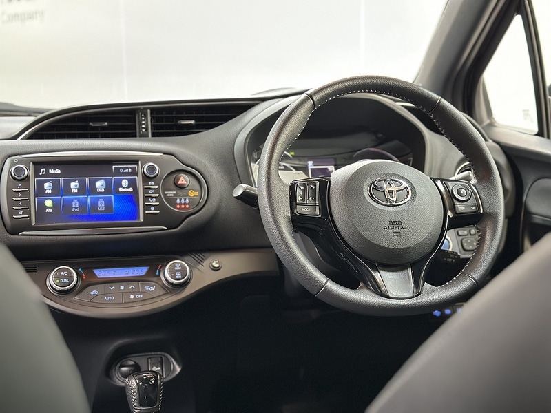 Used Toyota Yaris 2020 for sale - 76819345: Photo 31