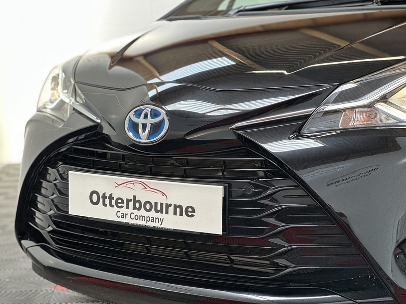 Used Toyota Yaris 2020 for sale - 76819345: Photo 54