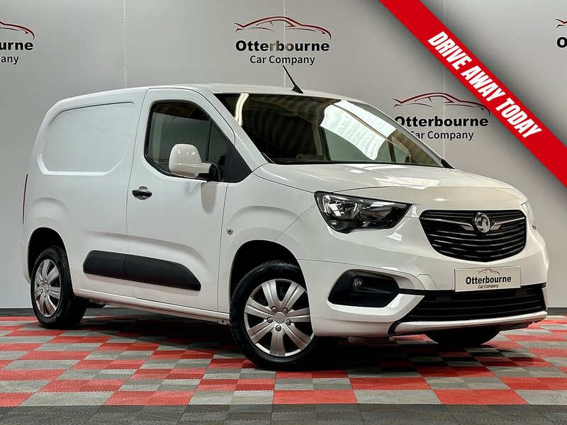 Used Vauxhall Combo 2021 for sale - 76798802: Photo 1