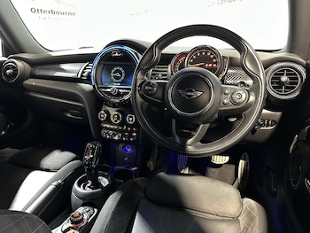 Used MINI Hatch 2018 for sale - 77337643: Photo