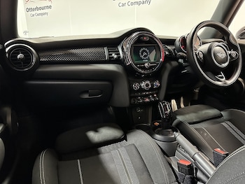Used MINI Hatch 2018 for sale - 76819349: Photo