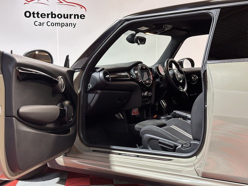 Used MINI Hatch 2018 for sale - 76819349: Photo 42