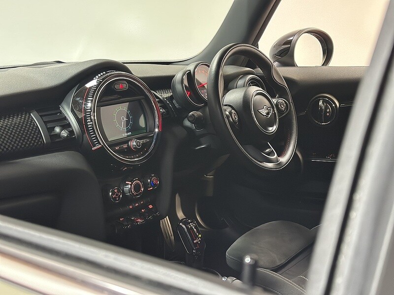 Used MINI Hatch 2018 for sale - 76819349: Photo 51