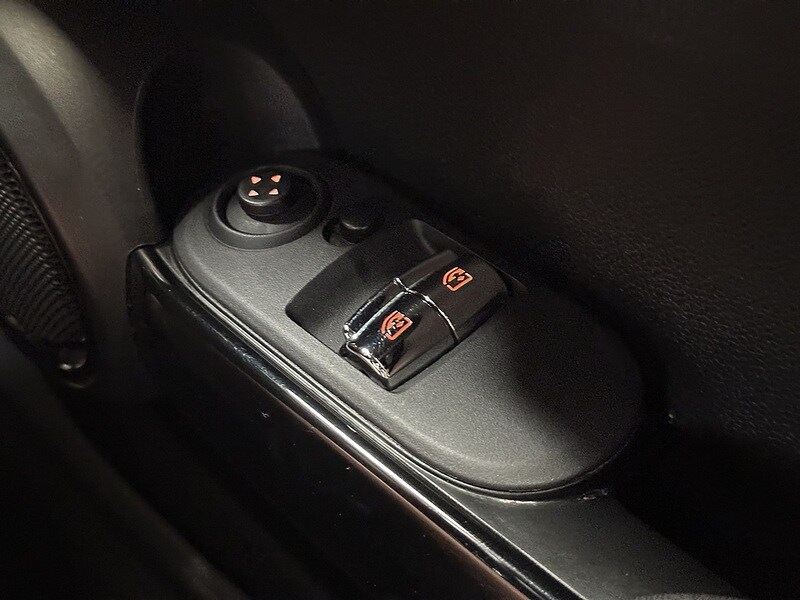 Used MINI Hatch 2018 for sale - 76819349: Photo 61