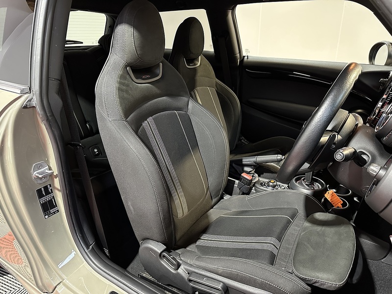 Used MINI Hatch 2018 for sale - 76819349: Photo 7