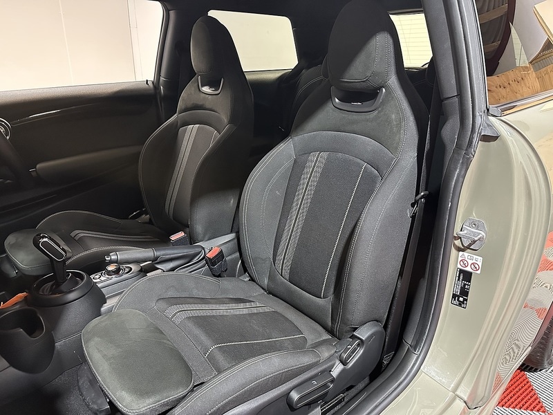 Used MINI Hatch 2018 for sale - 76819349: Photo 9