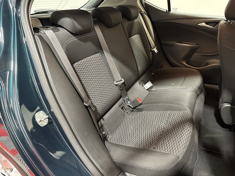 Used Vauxhall Astra 2018 for sale - 77821938: Photo 10