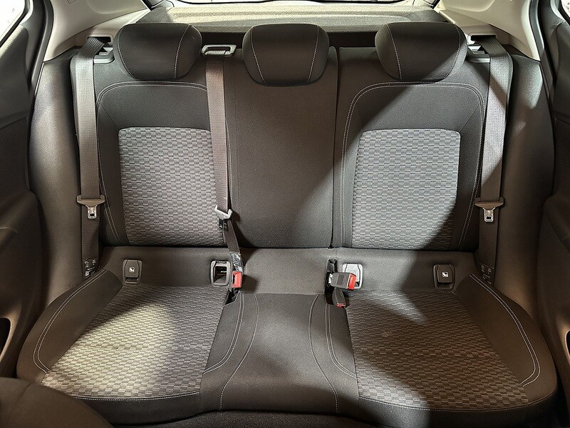 Used Vauxhall Astra 2018 for sale - 77821938: Photo 16