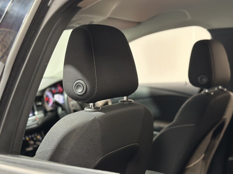 Used Vauxhall Astra 2018 for sale - 77821938: Photo 55