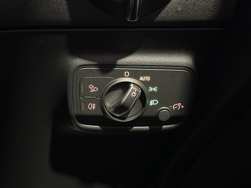 Used Audi TT 2015 for sale - 77643301: Photo 85