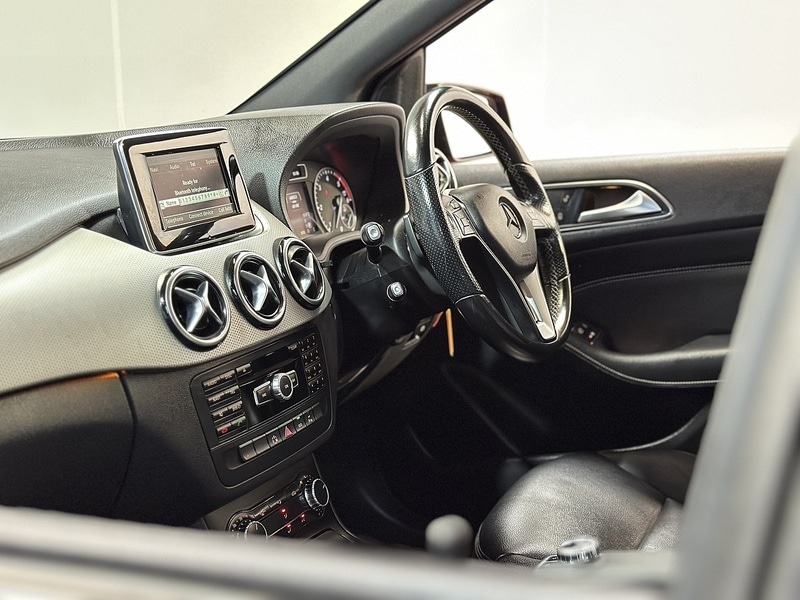 Used Mercedes-Benz B Class 2014 for sale - 76819361: Photo 48