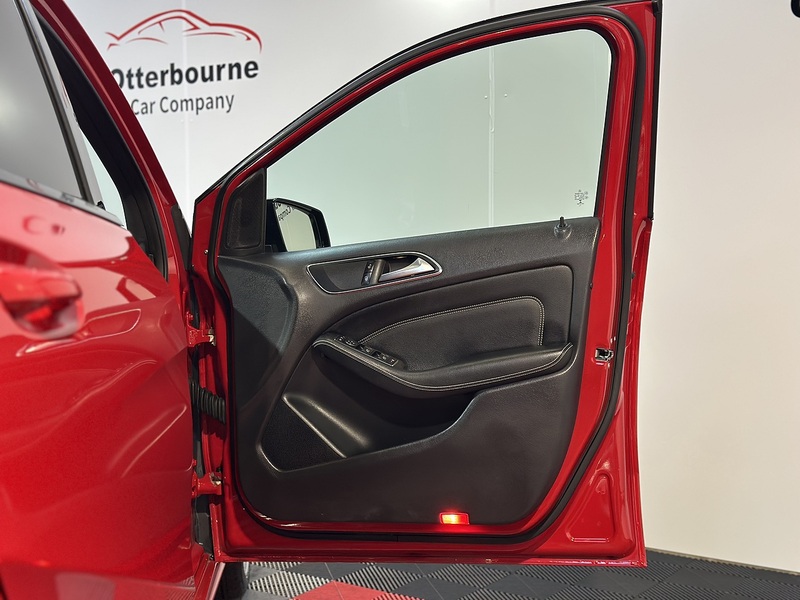 Used Mercedes-Benz B Class 2014 for sale - 76819361: Photo 51