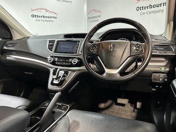 Used Honda CR-V 2017 for sale - 77917303: Photo