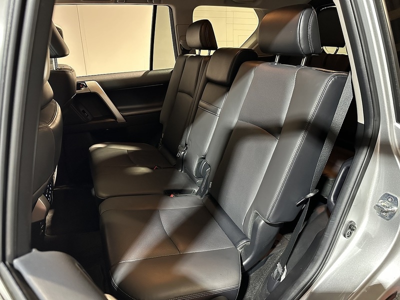 Used Toyota Land Cruiser 2023 for sale - 76819375: Photo 13