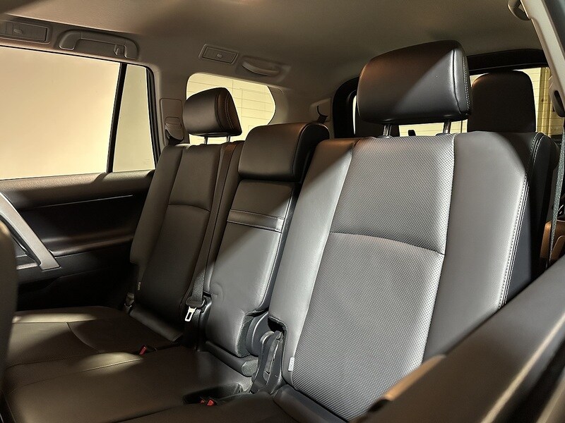 Used Toyota Land Cruiser 2023 for sale - 76819375: Photo 35
