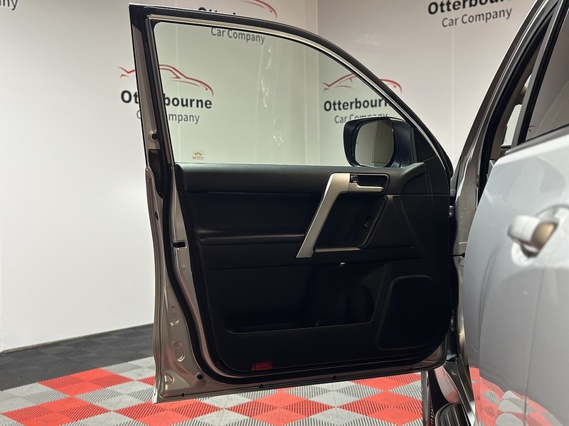 Used Toyota Land Cruiser 2023 for sale - 76819375: Photo 63