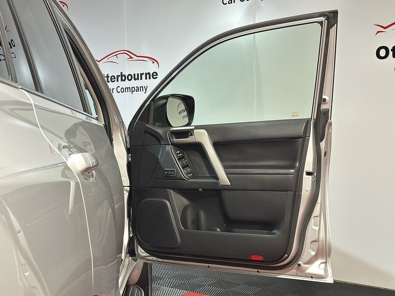 Used Toyota Land Cruiser 2023 for sale - 76819375: Photo 64