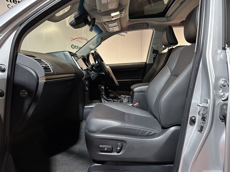 Used Toyota Land Cruiser 2023 for sale - 76819375: Photo 72