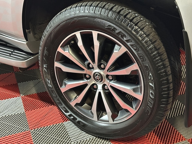 Used Toyota Land Cruiser 2023 for sale - 76819375: Photo 82