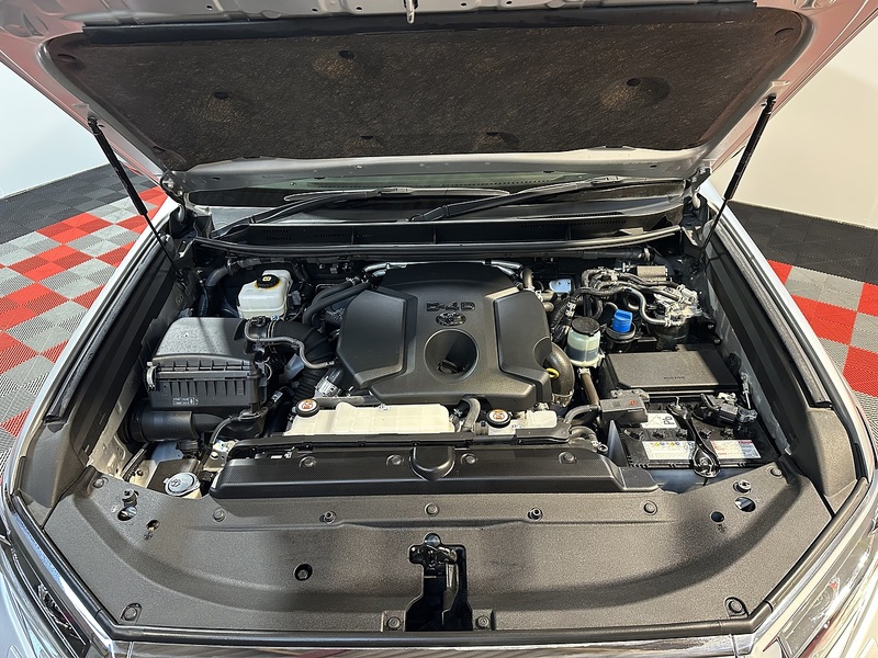 Used Toyota Land Cruiser 2023 for sale - 76819375: Photo 83