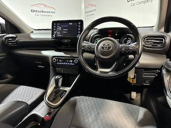 Used Toyota Yaris 2021 for sale - 77465295: Photo