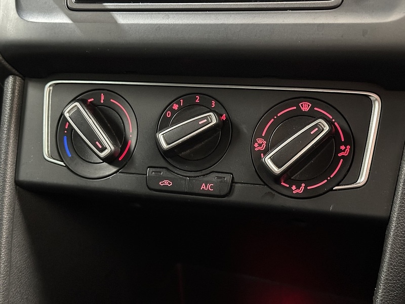 Used Volkswagen Polo 2016 for sale - 77223013: Photo 27