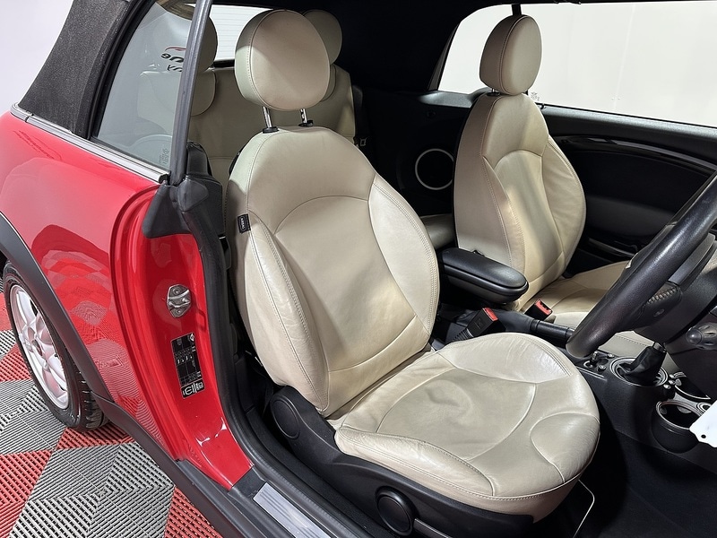 Used MINI Convertible 2013 for sale - 78083627: Photo 6