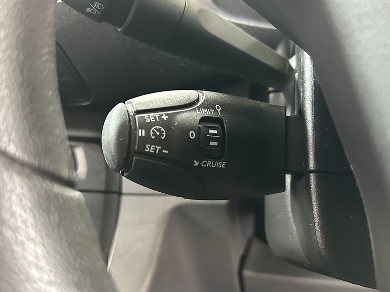 Used Peugeot Expert 2021 for sale - 76819355: Photo 35