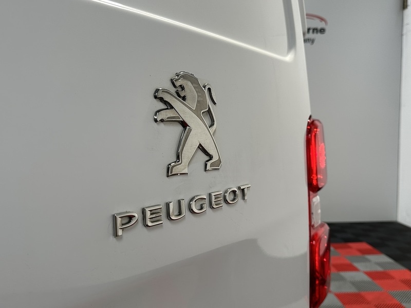 Used Peugeot Expert 2021 for sale - 76819355: Photo 43