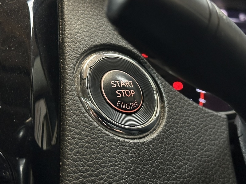 Used Nissan Qashqai 2018 for sale - 77781103: Photo 33