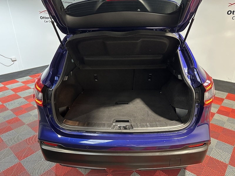 Used Nissan Qashqai 2018 for sale - 77781103: Photo 39