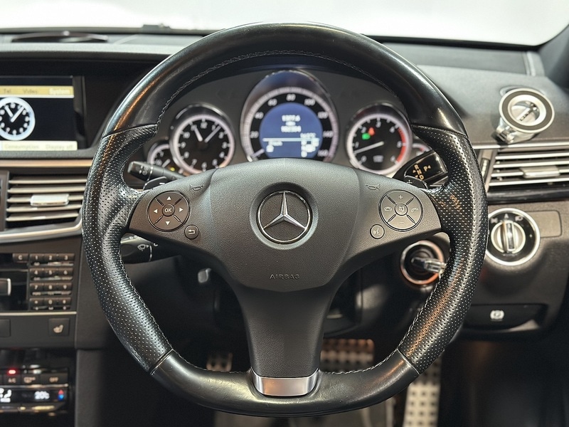 Used Mercedes-Benz E Class 2011 for sale - 77651126: Photo 19