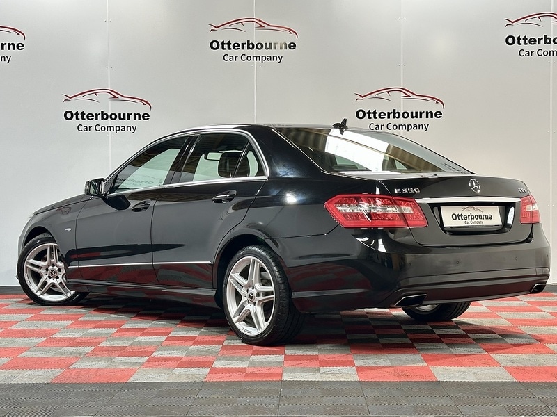 Used Mercedes-Benz E Class 2011 for sale - 77651126: Photo 3