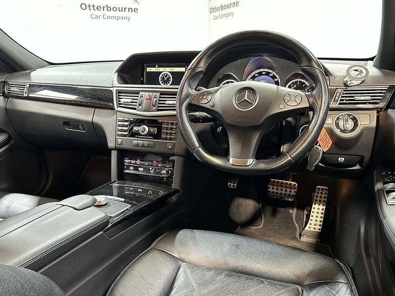 Used Mercedes-Benz E Class 2011 for sale - 77651126: Photo 4