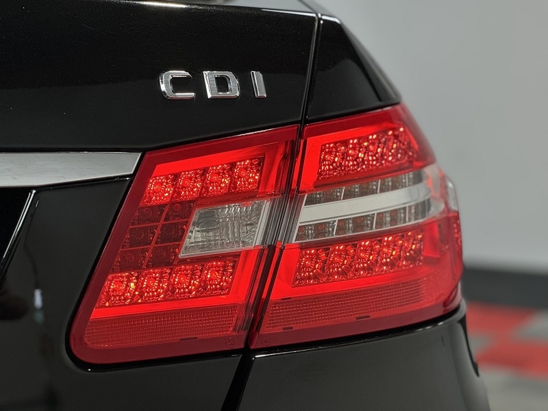 Used Mercedes-Benz E Class 2011 for sale - 77651126: Photo 41