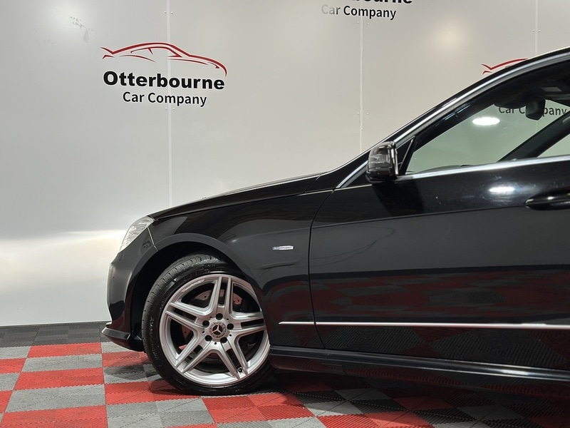 Used Mercedes-Benz E Class 2011 for sale - 77651126: Photo 49