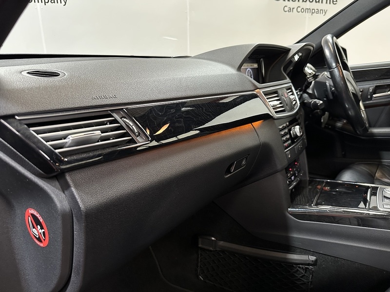 Used Mercedes-Benz E Class 2011 for sale - 77651126: Photo 62