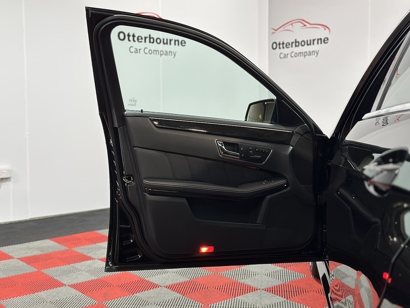 Used Mercedes-Benz E Class 2011 for sale - 77651126: Photo 64