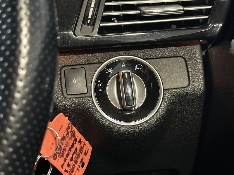 Used Mercedes-Benz E Class 2011 for sale - 77651126: Photo 79