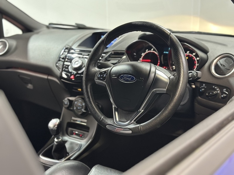 Used Ford Fiesta 2014 for sale - 77622022: Photo 4