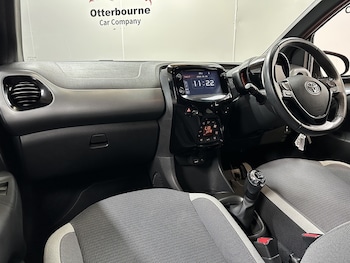 Used Toyota AYGO 2021 for sale - 78738889: Photo