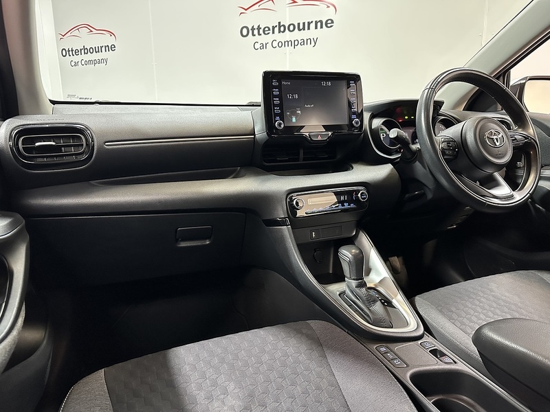 Used Toyota Yaris 2021 for sale - 77622014: Photo 2