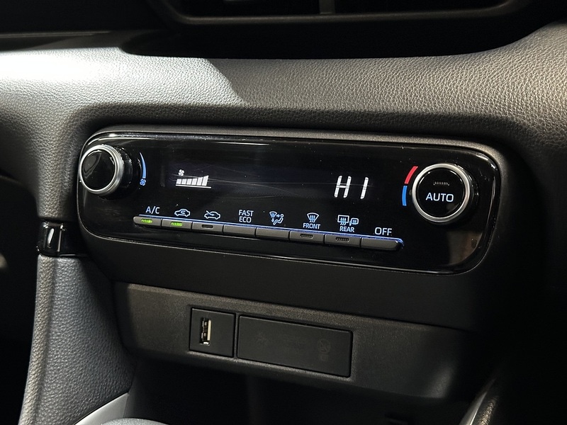 Used Toyota Yaris 2021 for sale - 77622014: Photo 27